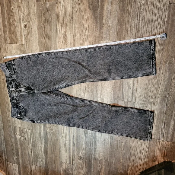 GAP Women's Black Straight Leg Jeans - Picture 5 of 6